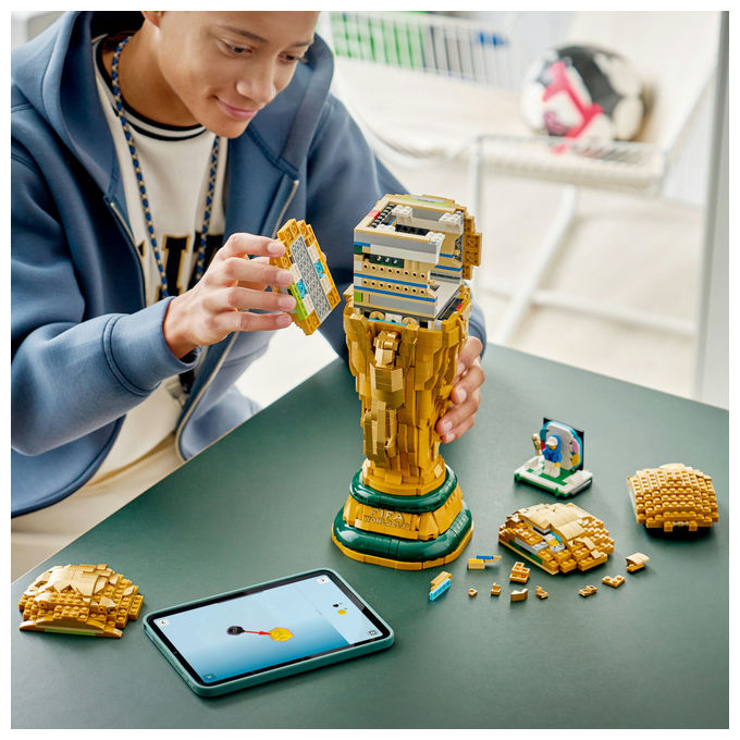Lego, Trofeo Ufficiale Coppa del Mondo FIFA 43020, Set da Costruzione, 2842 Pezzi