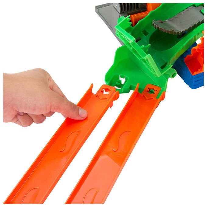Hot Wheels monster trucks pista demolizione del drago, set con 2 veicoli in scala 1:64, playset sharks vs dinos, dai 4 anni