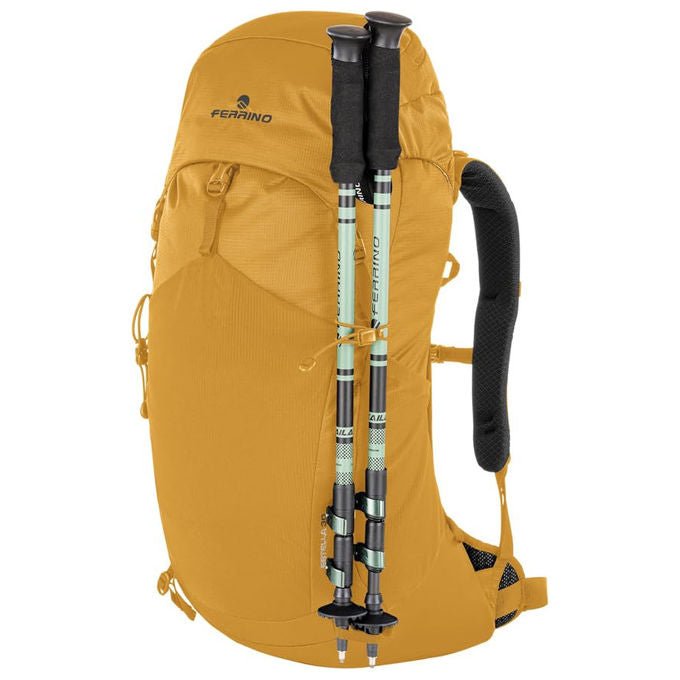 Ferrino Estella 30, zaino da trekking, 30 litri, Dry Net System, poliestere riciclato, copri zaino incluso, giallo