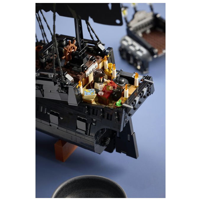 Lego Icons nave pirata del Capitano Jack Sparrow 10365, set da costruzione per adulti, 2862 pezzi, 8 minifigure, Pirati dei Caraibi