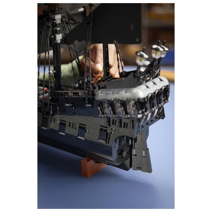 Lego Icons nave pirata del Capitano Jack Sparrow 10365, set da costruzione per adulti, 2862 pezzi, 8 minifigure, Pirati dei Caraibi