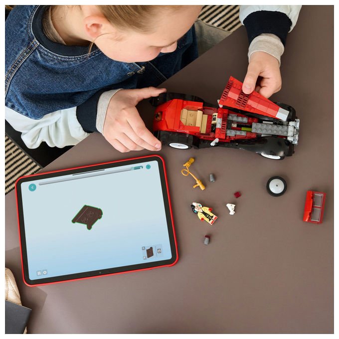 Lego Disney auto di Crudelia De Mon 43277, set costruzione 378 pezzi, minifigure e cane, eta' 9+