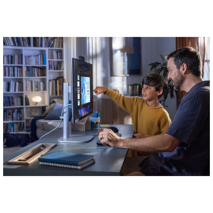 HP EliteStudio 8 G1i, all-in-one 27 pollici, Intel Core Ultra 9, 32 GB DDR5, SSD 1 TB, QHD 2560x1440, Windows 11 Pro, Wi-Fi 7, AI PC, argento