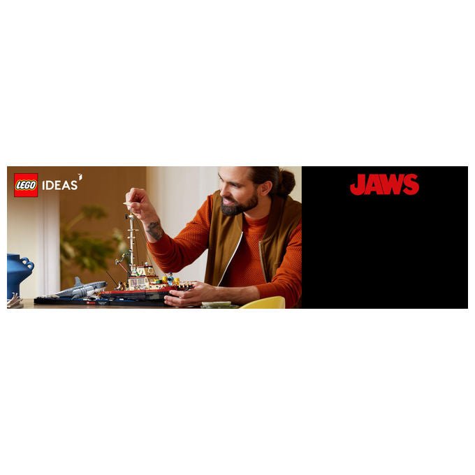 Lego Ideas 21350 Lo squalo, set da costruzione per adulti, diorama da collezione, 1497 pezzi, 3 minifigure, eta' 18+