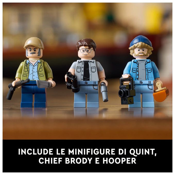 Lego Ideas 21350 Lo squalo, set da costruzione per adulti, diorama da collezione, 1497 pezzi, 3 minifigure, eta' 18+