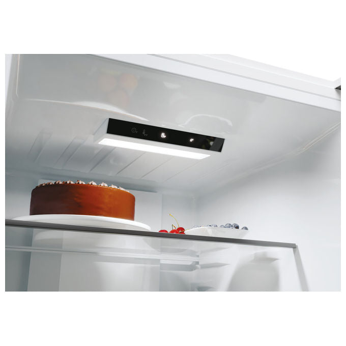 Hoover HONCQ2T618EX Frigorifero Combinato No Frost 355L 185 cm Classe E colore Acciaio Inox