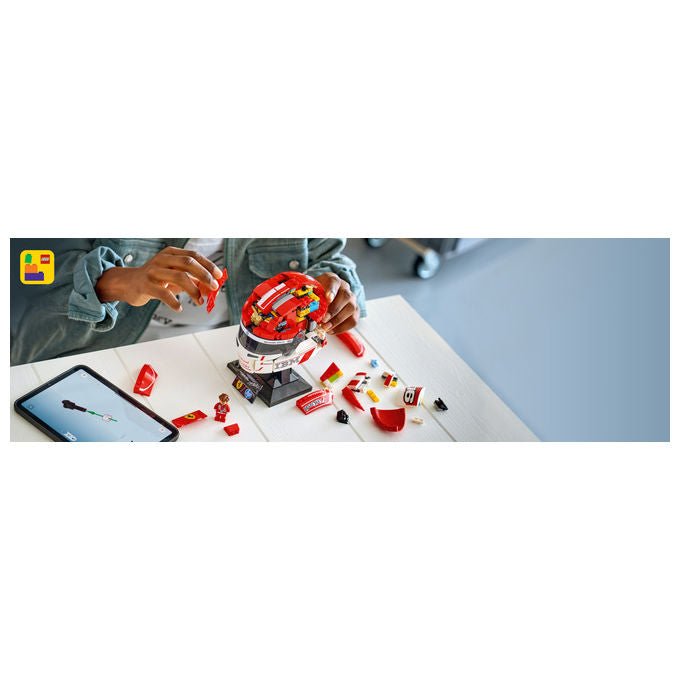 Lego 43014 Editions Casco di Charles Leclerc Scuderia Ferrari HP Set da Costruzione 886 pezzi con Minifigure F1 colore Multicolore