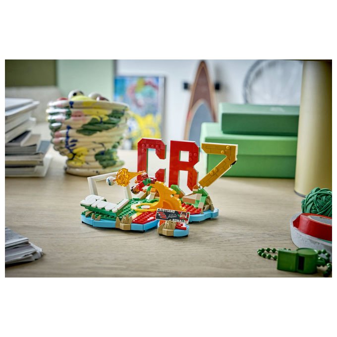 Lego 43012 Editions Cristiano Ronaldo Highlights Calcistici Set da Costruzione 490 Pezzi con Minifigure 10+ Anni