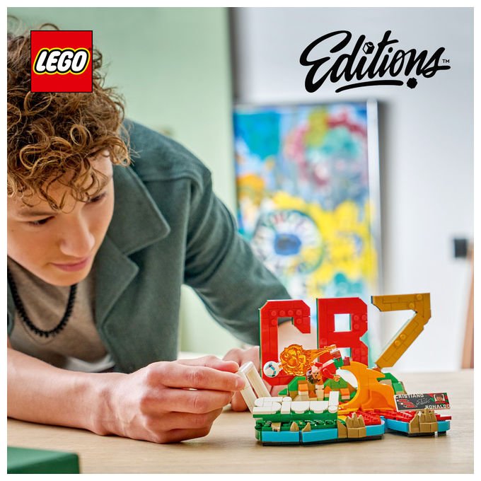 Lego 43012 Editions Cristiano Ronaldo Highlights Calcistici Set da Costruzione 490 Pezzi con Minifigure 10+ Anni