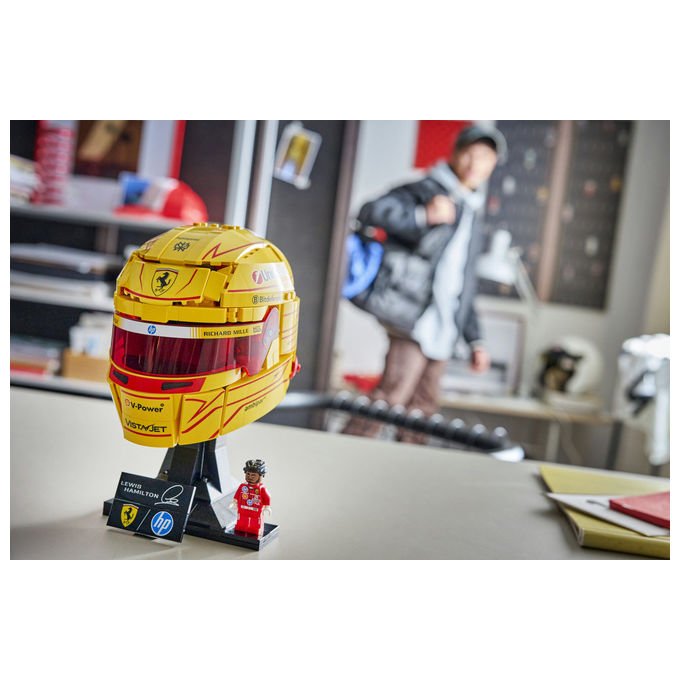 Lego 43022 Editions Casco di Lewis Hamilton Scuderia Ferrari HP 884 pezzi con Minifigure F1 da Collezione colore Multicolore