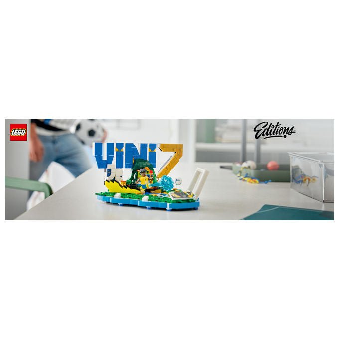 Lego 43027 Editions Set da costruzione Vini Jr Highlights Calcistici 510 pezzi Minifigure Collezionabile