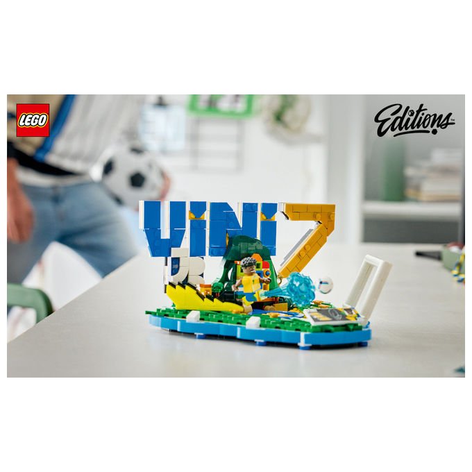 Lego 43027 Editions Set da costruzione Vini Jr Highlights Calcistici 510 pezzi Minifigure Collezionabile