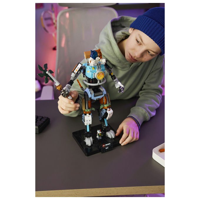 Lego 77081 Fortnite KIT Action Figure Set da Costruzione 1230 pezzi 36 cm eta' 12+