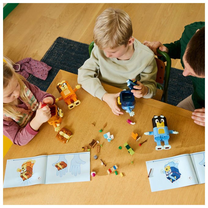 Lego 11217 Bluey Set da Costruzione Famiglia Bluey 4 Personaggi 466 Pezzi eta' 5+ colore Multicolore
