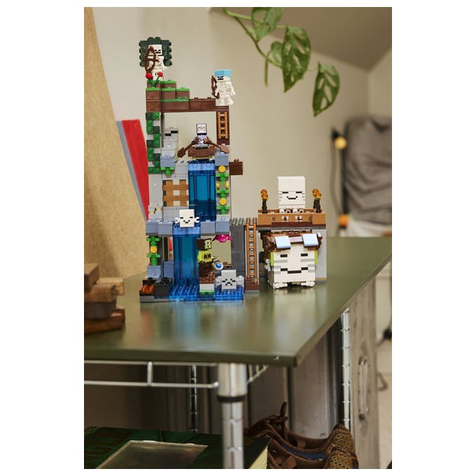 Lego 21597 Minecraft Stazione di Ghast Set da Costruzione 754 Pezzi 8 Personaggi Accessori per Bambini 9 Anni