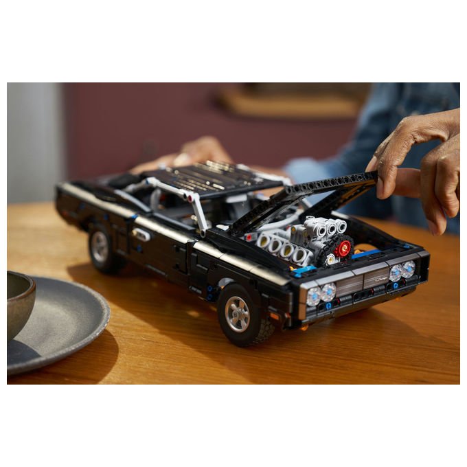 Lego 42231 Technic Set da Costruzione Auto Dodge Charger R-T Fast and Furious 1516 Pezzi Motore V8 per Adulti