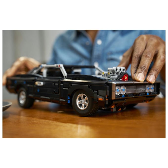 Lego 42231 Technic Set da Costruzione Auto Dodge Charger R-T Fast and Furious 1516 Pezzi Motore V8 per Adulti