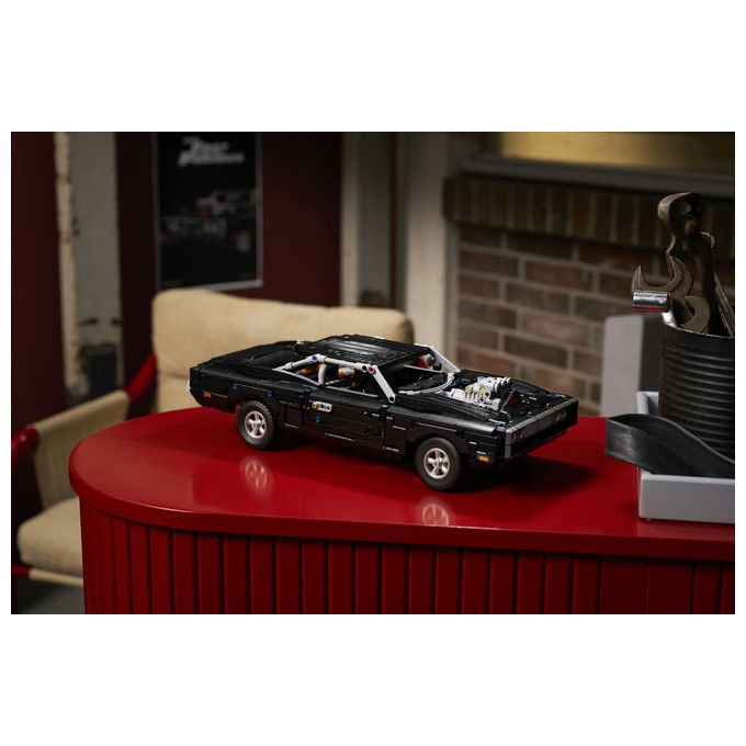 Lego 42231 Technic Set da Costruzione Auto Dodge Charger R-T Fast and Furious 1516 Pezzi Motore V8 per Adulti