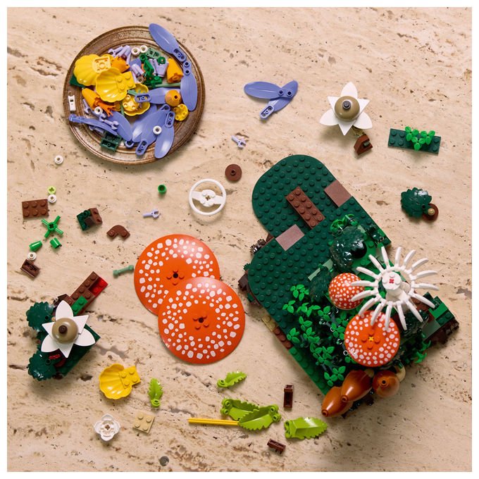 Lego 11505 Botanicals Funghi del Bosco Set da Costruzione per Adulti 806 pezzi Multicolore