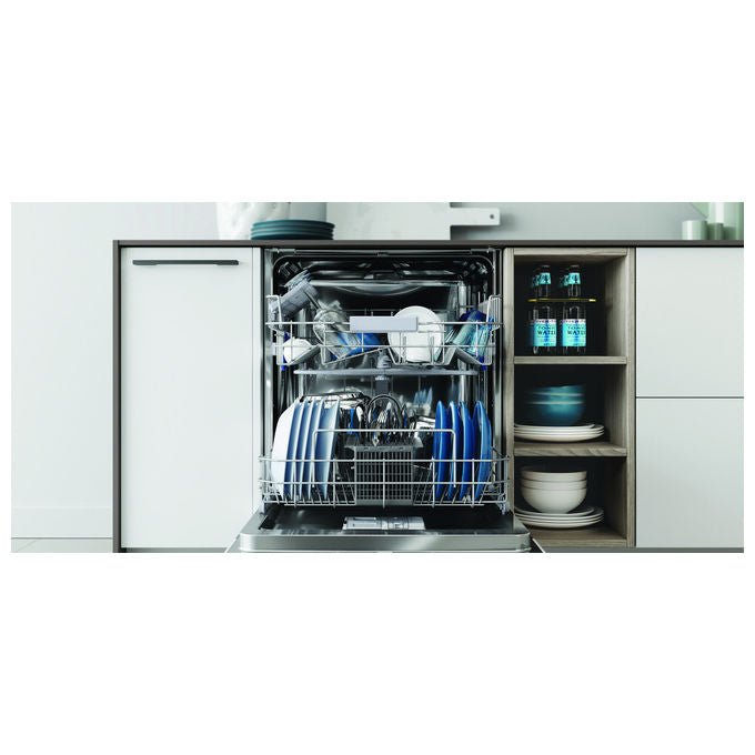 Indesit IN2IFC14BN6 Lavastoviglie da incasso 14 coperti Classe C 44 dB 9 programmi pannellabile (82x60x55 cm) colore Bianco