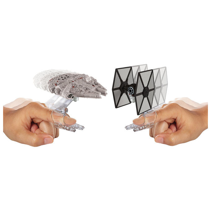 Hot Wheels CGW95 Star Wars TIE Fighter vs Millennium Falcon 2 Pack Astronavi Modellino colore Multicolore