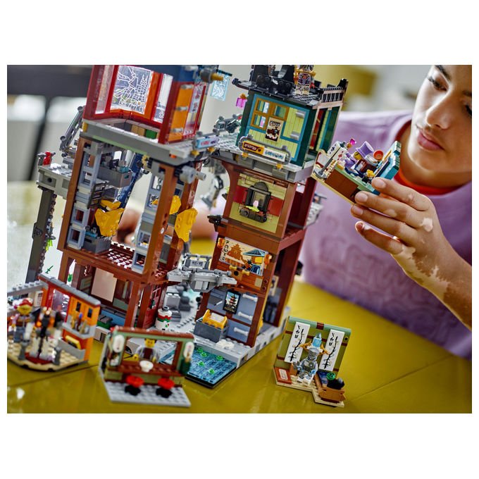 Lego NINJAGO 71837 Laboratori di City Set di costruzioni 3244 pezzi 10 minifigure Mech personalizzabile