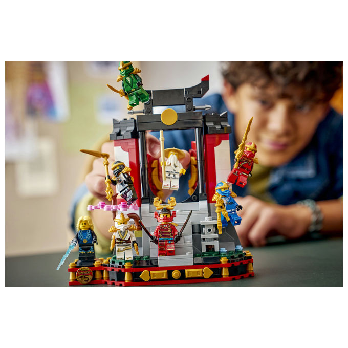 Lego 71866 Ninjago Display Personaggi Ninja 15° Anniversario Monastero Ninja Set da Costruzione 447 Pezzi 8 Minifigure