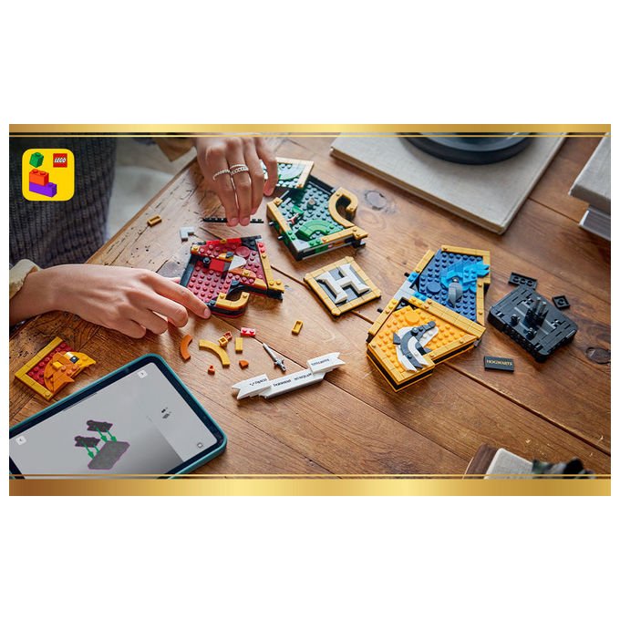 Lego 76462 Harry Potter Set da costruzione Stemma della Casa di Hogwarts 545 pezzi da 12 anni colore Multicolore