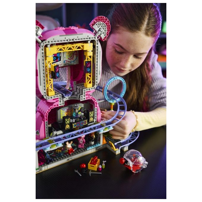 Lego 77082 Fortnite Tana Strana Set Costruzioni 1963 Pezzi 6 Minifigure per Bambini da 12 Anni