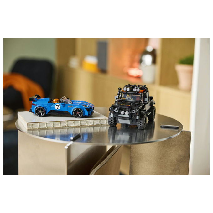 Lego 77264 Speed Champions Set Giocattolo con Jaguar Project 7 e Land Rover Defender 740 Pezzi 2 Minifigure colore Multicolore
