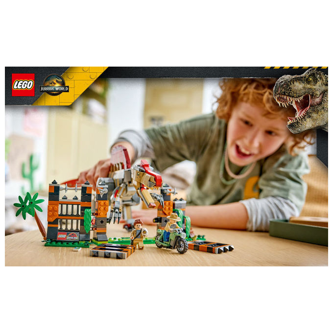 Lego 77982 Fuga dal Dinosauro Spinosauro Set da costruzione 820 pezzi per bambini 9+ colore Multicolore
