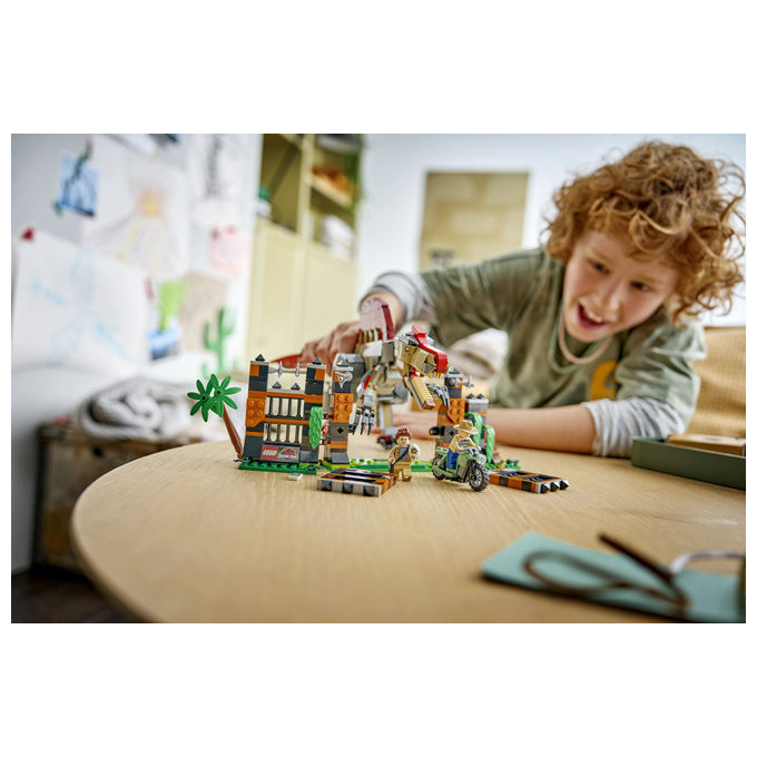 Lego 77982 Fuga dal Dinosauro Spinosauro Set da costruzione 820 pezzi per bambini 9+ colore Multicolore