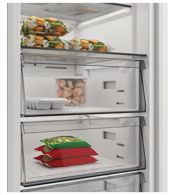 Whirlpool WHMFF6312XP4 Congelatore Verticale 286 L 186.5 cm Classe E 34 dB No Frost Porte Reversibili (59.7x70.9x186.5 cm) colore Acciaio inox