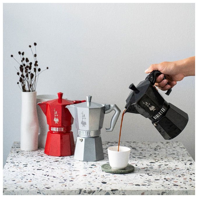 Bialetti 9066 Moka Exclusive Caffettiera 6 Tazze Alluminio Induzione Valvola Sicurezza Easy-Clean Guarnizione Silicone Pomolo Diamante colore Nero