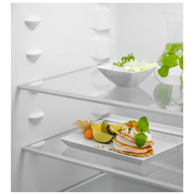 Electrolux 925505367 Serie 700 Frigorifero Combinato 257 L 177 cm Classe E 35 dB TwinTech Total No Frost colore