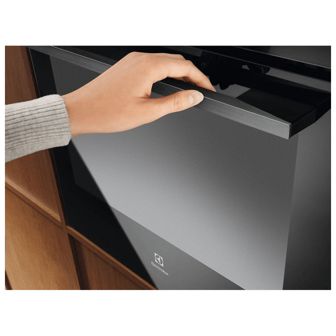 Electrolux 949 289 015 Serie 500 Forno da incasso Multifunzione 72 L Classe A+ SteamBake AquaClean (59.4x59.4x56.9 cm) colore Nero