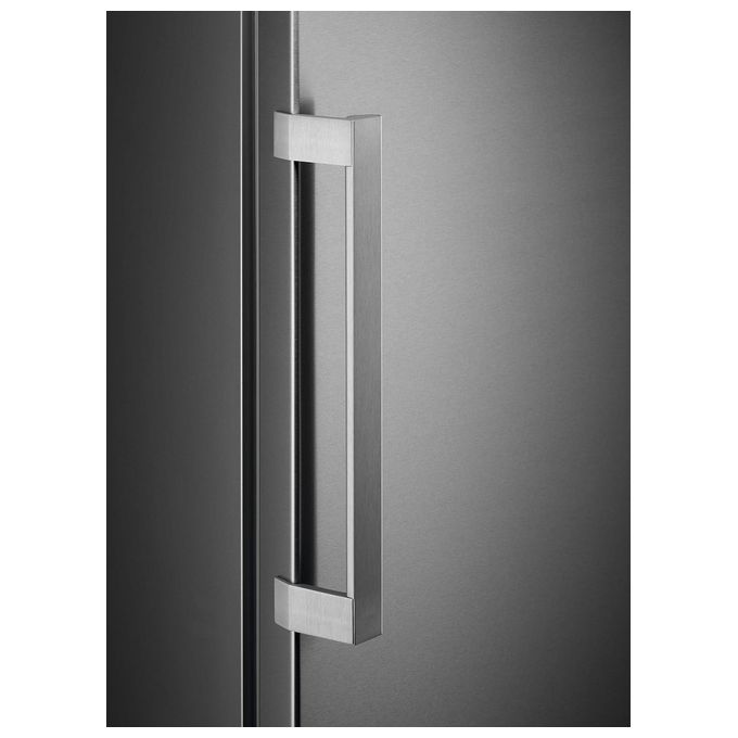 AEG AGB728E5NX Congelatore Verticale Capacita' 280 Litri Classe energetica E NoFrost Display Digitale Illuminazione LED 186 cm Acciaio Inox