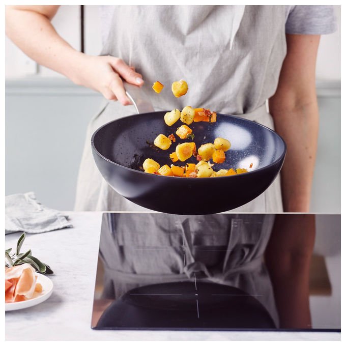 GreenPan CC006388-001 Wok Evolution 28 cm Diametro 28 cm Fondo adatto per induzione Rivestimento antiaderente in ceramica colore Nero