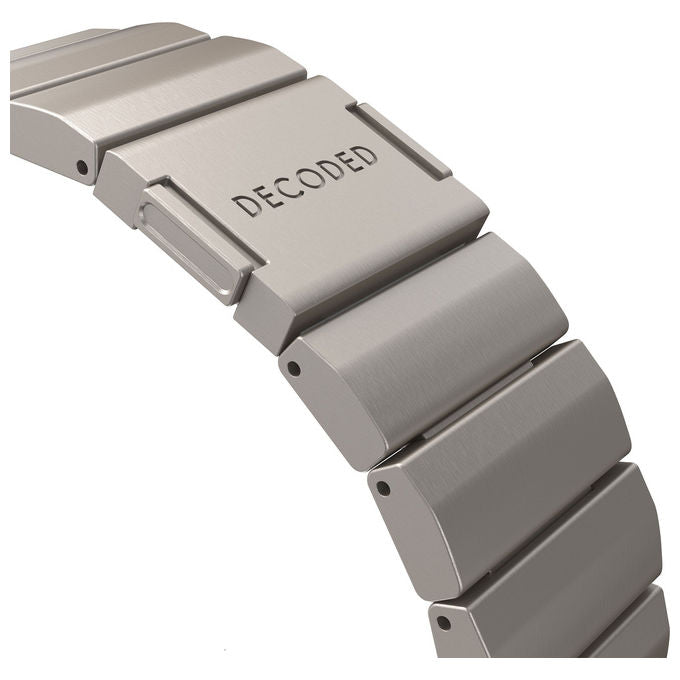 Decoded D25AWS49TTS1TM Traction Band Cinturino in Titanio Compatibile con Apple Watch Ultra 1 2 3 Chiusura Magnetica Regolabile colore Titanio
