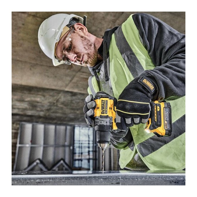 DeWALT DCD800E2T-QW Trapano avvitatore a batteria 18V Powerstack Coppia massima 90 Nm Velocita' 0-650-2000 giri-min Capacita' foratura legno 55 mm metallo 13 mm Mandrino 1,5-13 mm Batteria Li-ion 1,7 Ah Illuminazione LED 3 livelli Dimensioni 16,4 cm color