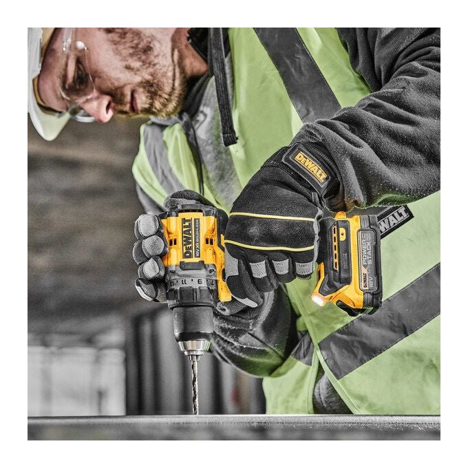 DeWALT DCD800E2T-QW Trapano avvitatore a batteria 18V Powerstack Coppia massima 90 Nm Velocita' 0-650-2000 giri-min Capacita' foratura legno 55 mm metallo 13 mm Mandrino 1,5-13 mm Batteria Li-ion 1,7 Ah Illuminazione LED 3 livelli Dimensioni 16,4 cm color
