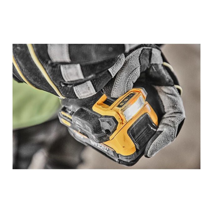 DeWALT DCD800E2T-QW Trapano avvitatore a batteria 18V Powerstack Coppia massima 90 Nm Velocita' 0-650-2000 giri-min Capacita' foratura legno 55 mm metallo 13 mm Mandrino 1,5-13 mm Batteria Li-ion 1,7 Ah Illuminazione LED 3 livelli Dimensioni 16,4 cm color