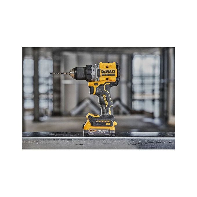 DeWALT DCD800E2T-QW Trapano avvitatore a batteria 18V Powerstack Coppia massima 90 Nm Velocita' 0-650-2000 giri-min Capacita' foratura legno 55 mm metallo 13 mm Mandrino 1,5-13 mm Batteria Li-ion 1,7 Ah Illuminazione LED 3 livelli Dimensioni 16,4 cm color