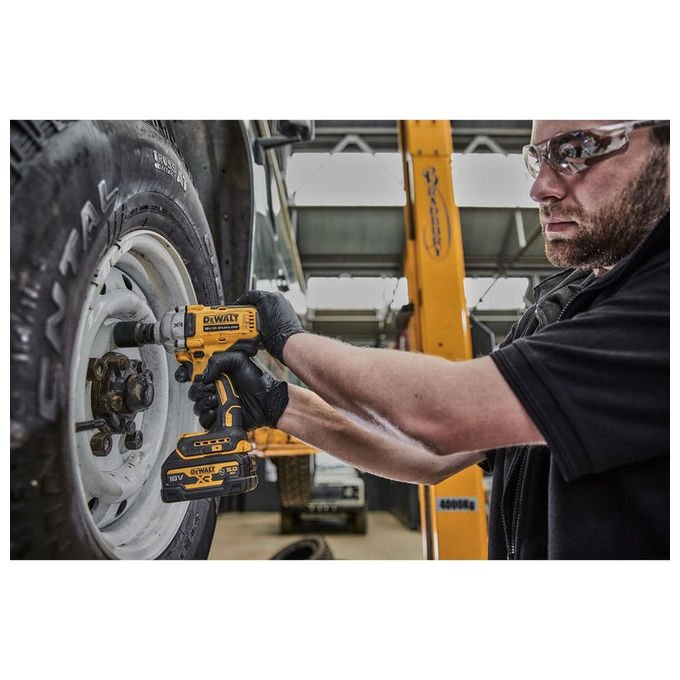 DeWALT DCF891NT-XJ Avvitatore ad impulsi 18V XR Brushless Coppia 1084 Nm 4 Modalita' Luce LED colore Giallo