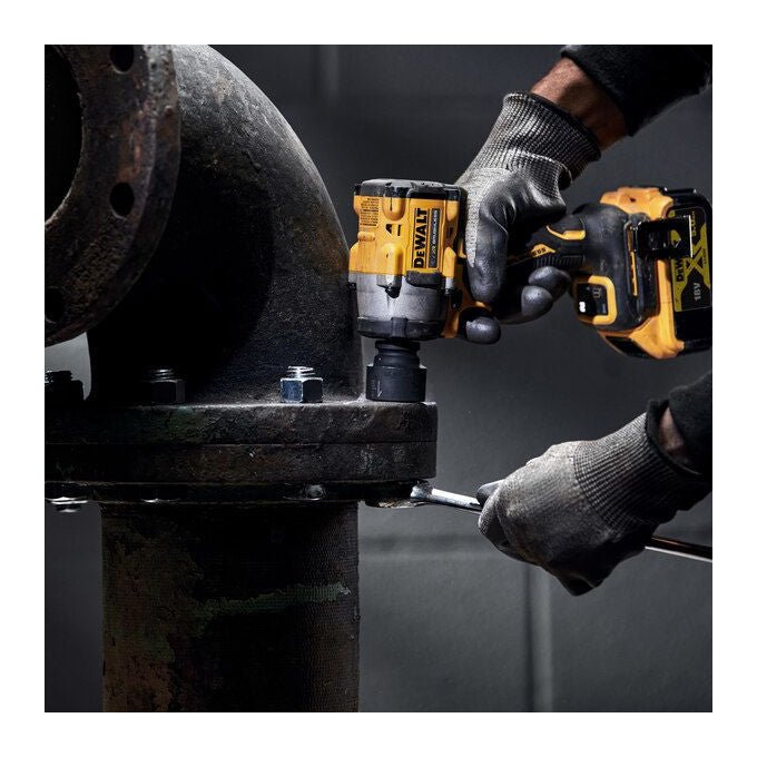 DeWALT DCF922NT-XJ Avvitatore a impulsi 1-2'' 18V Motore Brushless 406 Nm 2500 giri-min colore Nero Giallo
