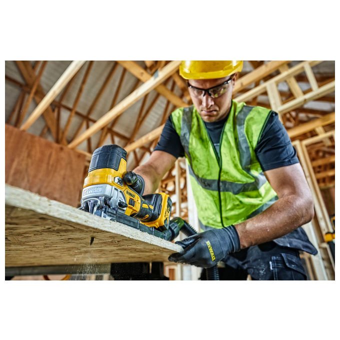 DeWalt DCS335N-XJ Seghetto Alternativo 18V Motore Senza Spazzole 4 Posizioni Regolazione Wahad?owa Velocita' 0-3200 colpi-min Capacita' Taglio Legno 135 mm Acciaio 10 mm Alluminio 57 mm colore Nero