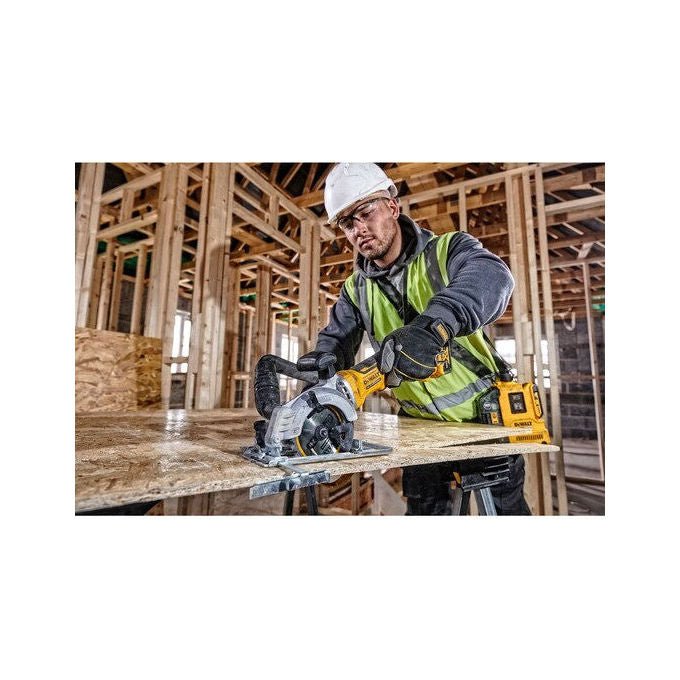 DeWALT DCS691N-XJ Sega Circolare Portatile 11,5 cm 4500 Giri-min 800 W colore Nero Giallo