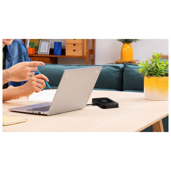 Acer FF.G34TA.001 Connect Enduro M4D Router portatile Wi-Fi 6 5G Dual-band 2.4 GHz 5 GHz NanoSIM eSIM colore Nero