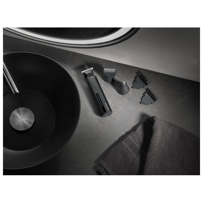 Severin HS0710 Tondeuse Cheveux and Barbe 6-en-1 Multifonction 90 min autonomie IPX6 Wet and Dry couleur Noir