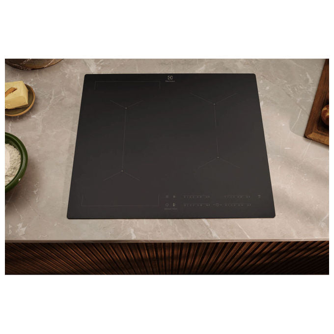 Electrolux 60 Cm - Vetroceramica Ad Induzione Matt Nero Opaco Piano cottura ad induzione 60 cm 4 zone colore Nero